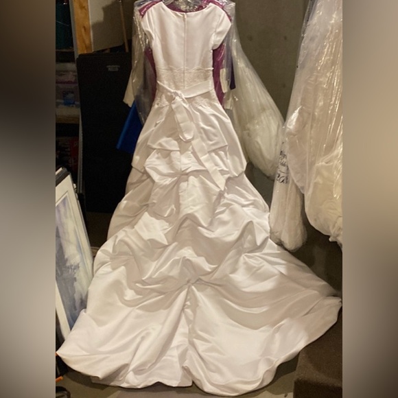 Beautifully Modest white satin and lace drop waist a-line wedding gown w/bolero - Picture 5 of 10